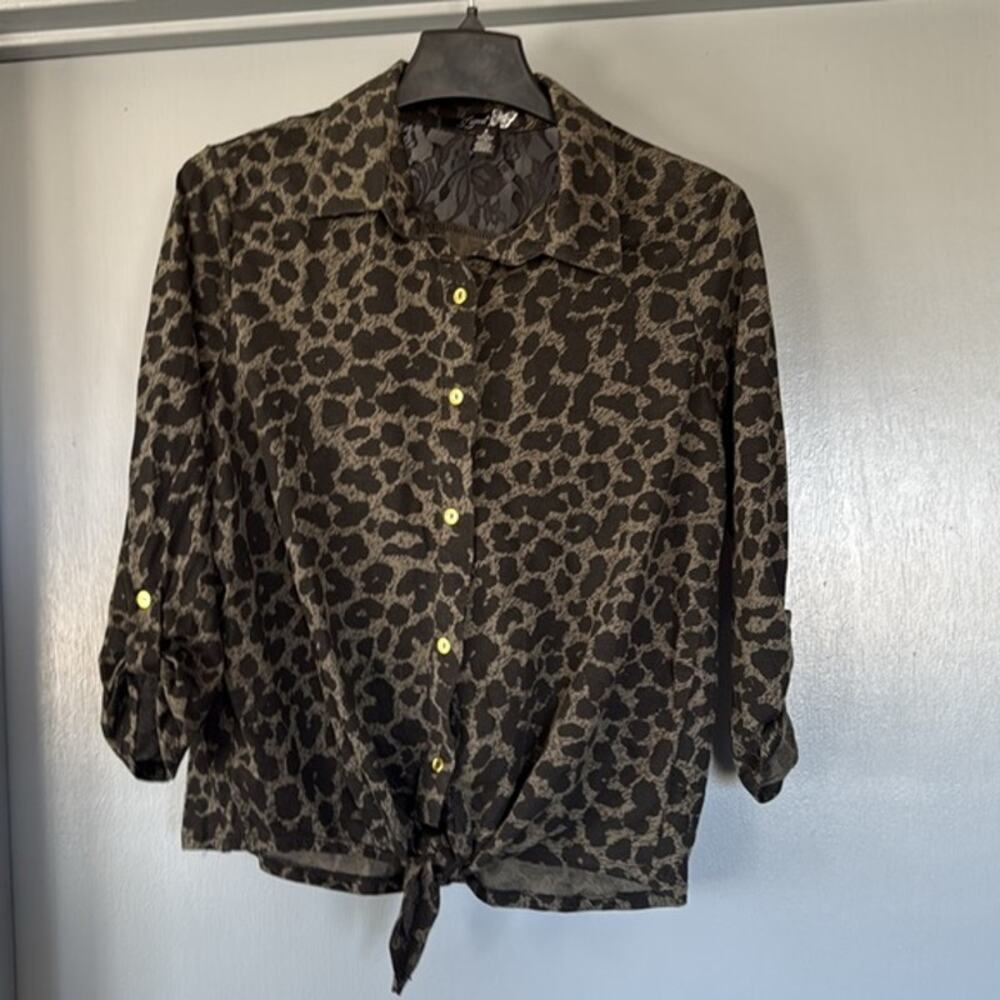 Zena Women's Button Front Black Leopard Cropped Top 3/4 Roll Tab Sleeves sz S